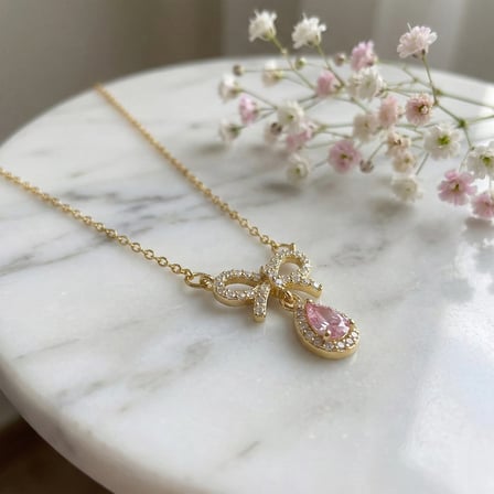 Altın Kaplama Pembe Damla Taşlı Çelik Kurdele Kolye