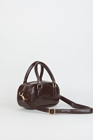 Kadın Lale Acı Kahve Çanta Charm Detaylı Rugan Deri Fermuar Kapama El Kol Ve Omuz Çantası