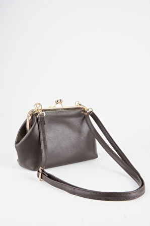 Kadın Acı Kahve Anahtar Charm Hediyeli Burs Kapama Astarlı El Kol Ve Omuz Çantası