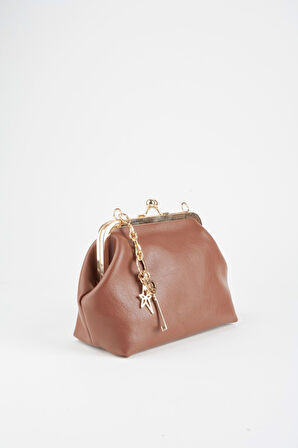 Kadın Taba Anahtar Charm Hediyeli Burs Kapama Astarlı El Kol Ve Omuz Çantası