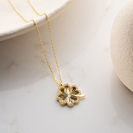 Vaoov 925 Ayar Gümüş Dokulu ve Taşlı Yonca Kolye