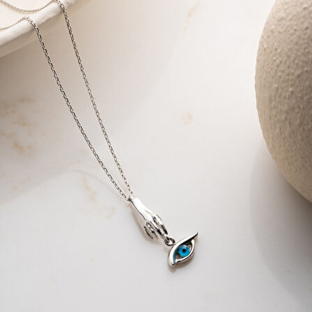 Vaoov 925 Ayar Gümüş El Figürü ve Sallantılı Göz Kolye