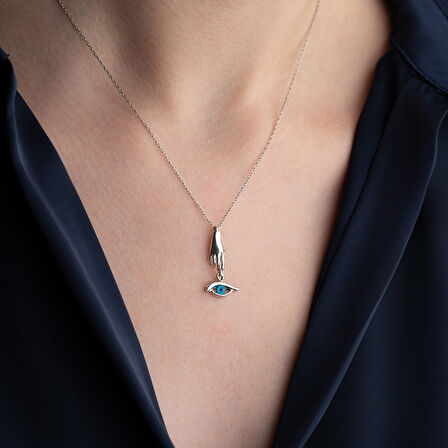 Vaoov 925 Ayar Gümüş El Figürü ve Sallantılı Göz Kolye