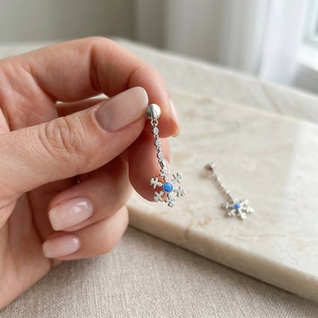 925 Ayar Gümüş Mavi Opal Taşlı Kar Tanesi Sallantılı Küpe