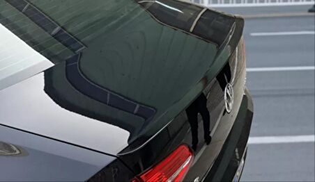 PASSAT B8-B8.5 IÇIN UYUMLU SPOILER -PIANO BLACK PARLAK SIYAH