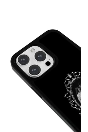 iPhone 12 Uyumlu Desenli Parlak Tasarım Telefon Kılıfı - Gotik Madalyon