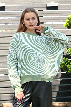 Beyaz kalp çizgili kazak mint