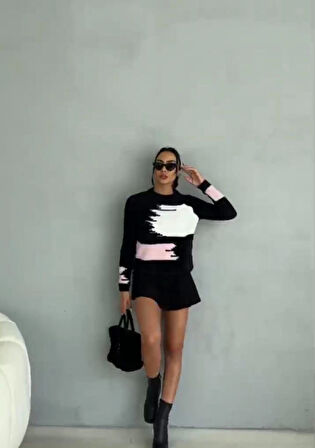 Bıyıklı triko kazak siyah