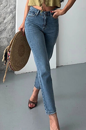 Mom fit kar yıkama bıyık detaylı jeans pantolon d2006