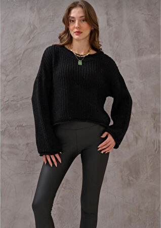 Salaş delik detaylı kazak siyah