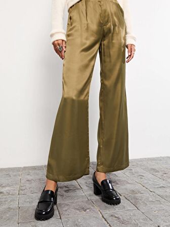 Standart Fit Düz Saten Kadın Pantolon