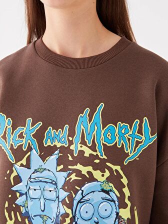 Bisiklet Yaka Rick and Morty Baskılı Uzun Kollu Oversize Kadın Sweatshirt