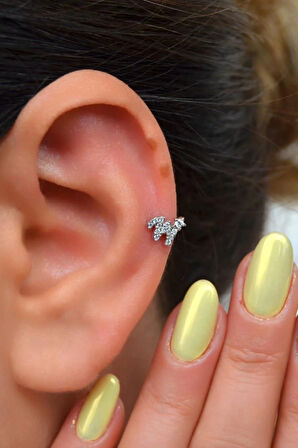 W Harfi Piercing Gümüş Renkli Harf Piercing W
