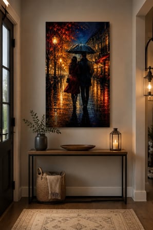 Yağmurlu Sokak Aşkı Baskılı Cam Tablo – Romantik Duvar Dekoru