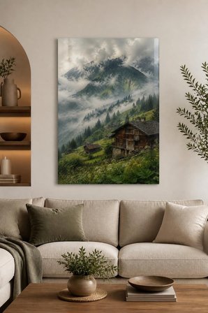 Sisli Dağ Evi Baskılı Cam Tablo – UV Baskı Dekoratif Duvar Tablosu