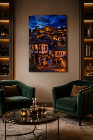 Safranbolu Evleri Baskılı Cam Tablo – Sıcak Işıklı Dekoratif Duvar Tablosu