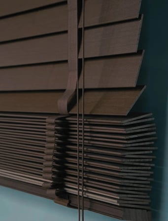 Wooden Blinds %100 Doğal Ahşap Jaluzi Perde 50mm,Alüminyum Kasalı Yüksek Kaliteli - Koyu Kahve (KURDELALI) WOOD/X011PWB