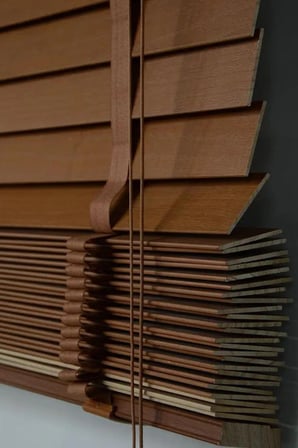 Wooden Blinds %100 Doğal Ahşap Jaluzi Perde 50mm,Alüminyum Kasalı Yüksek Kaliteli - CEVİZ 508PWB (KURDELALI)