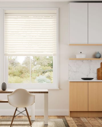 Wooden Blinds %100 Doğal Ahşap Jaluzi Perde 50mm, Alüminyum Kasalı Yüksek Kaliteli - Krem MI/01PWB (KURDELASIZ)