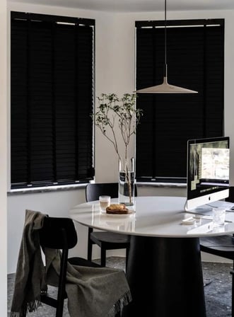 Wooden Blinds %100 Doğal Ahşap Jaluzi Perde 50mm, Alüminyum Kasalı Yüksek Kaliteli - Siyah (KURDELALI)