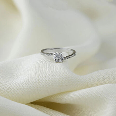 Çiçekli Ve Asimetrik Kollu 925 Ayar Minimal Gümüş Yüzük