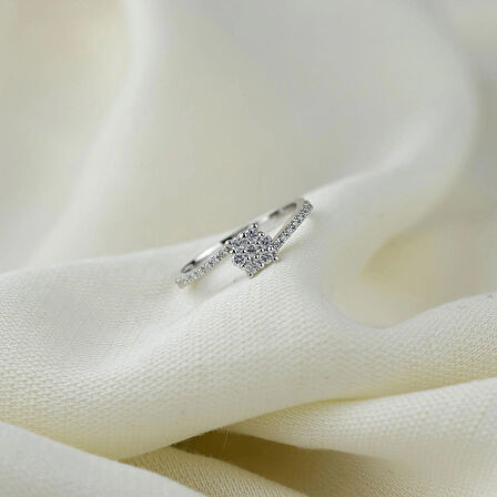 Çiçekli Ve Asimetrik Kollu 925 Ayar Minimal Gümüş Yüzük