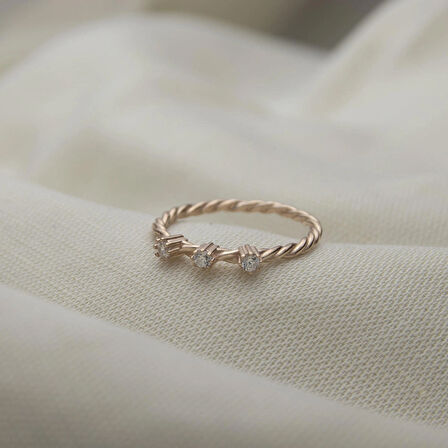 Burma Kollu 925 Ayar Minimal Rose Üç Taş Gümüş Yüzük