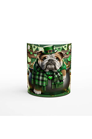 St. Patrick Şapkasıyla Şans Kazanında Bulldog Temalı Baskılı Kupa Bardak