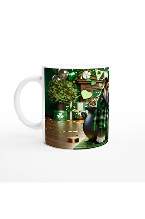 St. Patrick Şapkasıyla Şans Kazanında Bulldog Temalı Baskılı Kupa Bardak