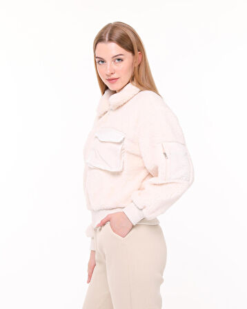 Xanthe Kadın Krem Renk  Gömlek Yaka Önü Cep Detaylı Uzun Kollu Peluş Ceke