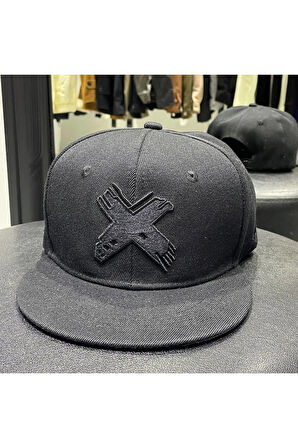 X Patchli Snapback Şapka