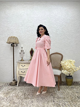 Yakalı Pembe Puantiyeli Beyaz Dantelli Kloş Elbise