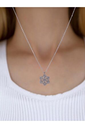 Gümüş Renk Kadın Kartanesi Kolye Zirkon Beyaz Taşlı Kar Tanesi Kolye 813