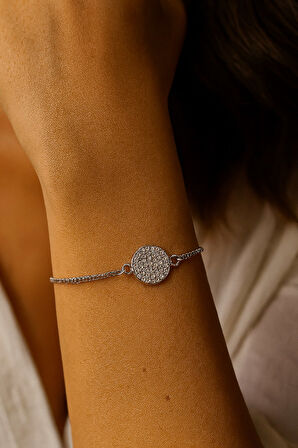 gümüş renk yuvarlak beyaz taş  Asansör Çelik Bileklik - 3605