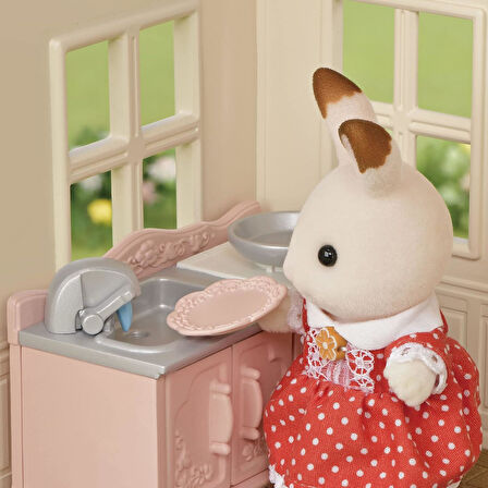 Sylvanian Families Kırmızı Çatılı Başlangıç Evi