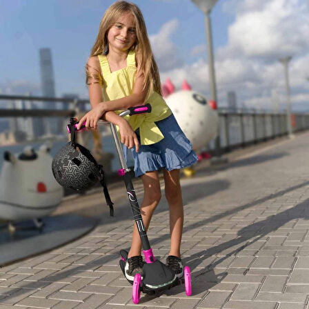 Evo 3 Tekerlekli Katlanabilir Illuminate Işıklı Pembe Scooter - 50 KG
