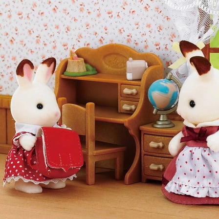 Sylvanian Families Çikolata Kulaklı Tavşan Freya Çalışma Masası Seti 5016 - 6.5 cm