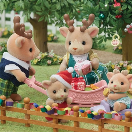 Sylvanian Families Ren Geyiği Ailesi 4 Figürlü Kızaklı Oyuncak Aile Seti 3-8 cm