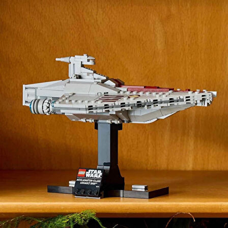 LEGO Star Wars Acclamator Sınıfı Hücum Gemisi 75404