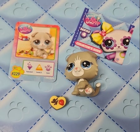 Littlest Pet Shop Seri 4 Tekli Figür Miniş Kedi G7 #229 Mavi Göz Pet Pals Koleksiyon Oyuncağı