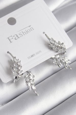 Pirinç Gümüş Renk Zirkon Taşlı Yaprak Model Kadın Küpe 5886-1492