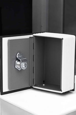 Gizli Kasa Kitap Görünümlü Anahtarlı Çelik Mini Kasa