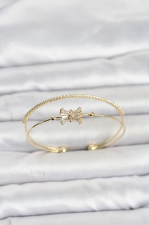 Pirinç Gold Renk Baget Zirkon Taşlı Objeli Kadın Bileklik -1492