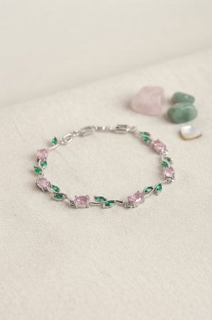 Pirinç Gümüş Renk Pembe Zirkon Taşlı Çiçek Model Kadın Bileklik 5886-1492