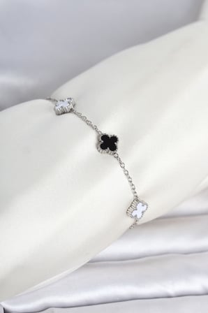 316L Çelik Gümüş Renk Siyah Beyaz Baby Yonca Model Kadın Bileklik 5886-1492