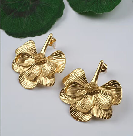 VividCharm Çiçek Model Küpe