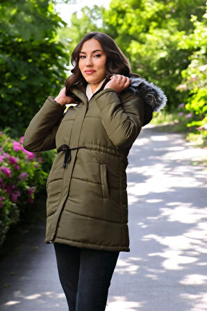 Kışlık Orta Boy Kapüşonlu Kürklü Şişme Kadın Mont