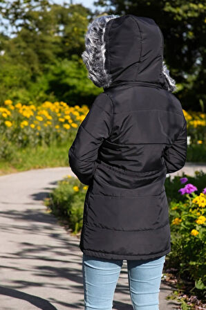 Kışlık Orta Boy Kürklü Kapüşonlu Su Geçirmez Tasarım Kadın Şişme Mont