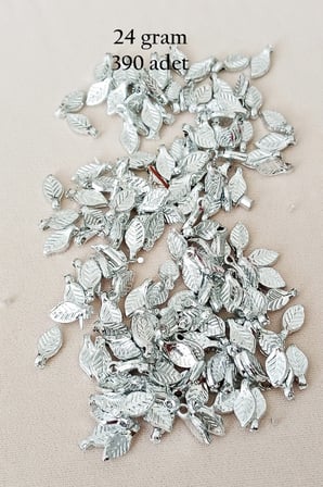Oya Abiye Bileklik Kolye Pleksi Metalik Plastik Pul Gümüş Renk 24 gram 390 adet - BNC574