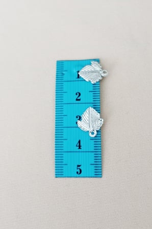 Oya Abiye Bileklik Kolye Pleksi Metalik Plastik Pul Gümüş Renk 24 gram 390 adet - BNC567
